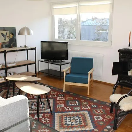 Superb Apt- Garden- 3 Parkings, Near Petite Venise ! Apartment *