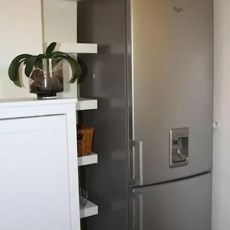 Superb Apt- Garden- 3 Parkings, Near Petite Venise !