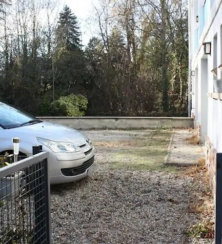 Superb Apt- Garden- 3 Parkings, Near Petite Venise ! Apartment